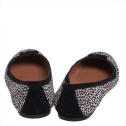 Pre Owned Alaia White/Black Calf Hair Ballet Flats Size 40