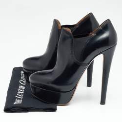  Alaia Black Leather and Elastic Panel Ankle Boots Size 40