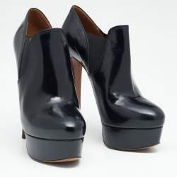  Alaia Black Leather and Elastic Panel Ankle Boots Size 40
