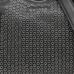 Pre Owned حقيبة كلاتش ألكسندر ماكوين دي منتا جلد عيليتس أسود