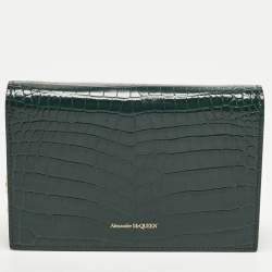 مملوكة مسبقًا حقيبة كلتش ألكسندر ماكوين جلد محفور بنقشة التمساح خضراء جمجمه سلسلة