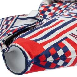 مملوكة مسبقًا Alexander McQueen Multicolor Satin Geometric Print De Manta Clutch