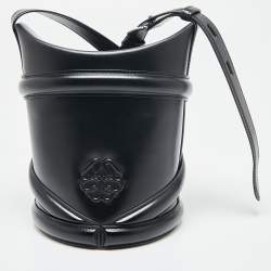 Pre Owned Alexander McQueen Black Leather Small The Curve Crossbody Bag