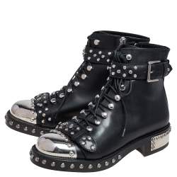 مملوكة مسبقًا Alexander McQueen Black Leather Cap Toe Studded Ankle Boots Size 37