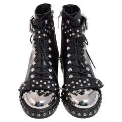 مملوكة مسبقًا Alexander McQueen Black Leather Cap Toe Studded Ankle Boots Size 37