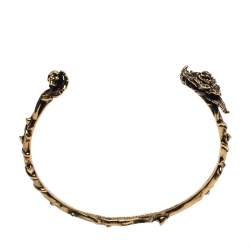 Pre Owned Alexander McQueen Crystal English Rose & Thorn Textured Gold Tone Open Cuff Bracelet M