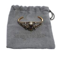 Pre Owned Alexander McQueen Crystal Faux Pearl Gold Tone Spider Open Cuff Bracelet S