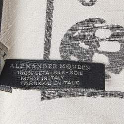 Pre Owned Alexander McQueen White/Black Skull Printed Silk Scarf