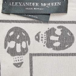 Pre Owned Alexander McQueen White/Black Skull Printed Silk Scarf