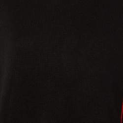 Pre Owned الكسندر ماكوين سويتر كشمير بتفاصيل أزرار أسود/أحمر مقاس صغير (سمول)