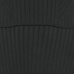 Pre Owned طقم تنورة تريكو مضلع باللونين الأسود والأحمر ألكسندر ماكوين مقاس صغير جدًا