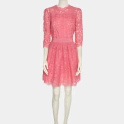 مملوكة مسبقًا فستان أليكساندر ماكوين دانتيل وردي متوسط الطول مقاس صغير (سمول)