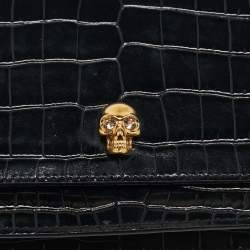 Pre Owned Alexander McQueen Black Croc Embossed Leather Skull Chain Clutch