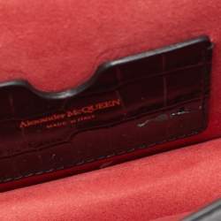 Pre Owned Alexander McQueen Black Croc Embossed Leather Skull Chain Clutch