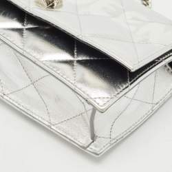 Alexander McQueen Silver Quilted Leather Small Skull Chain Bag 