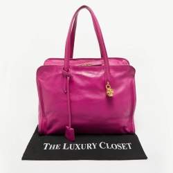 Pre Owned Alexander McQueen Magenta Leather Medium Skull Padlock Zip Bag