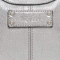 Pre Owned Alexander McQueen Metallic Silver Leather Small De Manta Clutch
