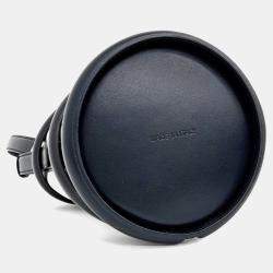 مملوكة مسبقًا Alexander McQueen Beige Black Leather Curve Bucket Bag