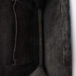 مملوكة مسبقًا حقيبة كلاتش ألكسندر ماكوين مظروف جلد تأثير جلد التمساح أسود