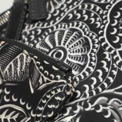 Pre Owned Alexander McQueen De Manta Black/White Printed Satin Clutch