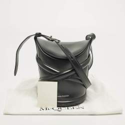 مملوكة مسبقًا حقيبة باكيت ألكسندر ماكوين ذا كيرف جلد أسود