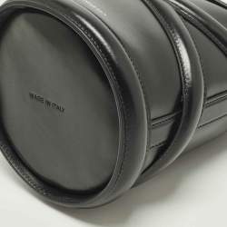 مملوكة مسبقًا حقيبة باكيت ألكسندر ماكوين ذا كيرف جلد  أسود