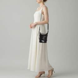 مملوكة مسبقًا حقيبة باكيت ألكسندر ماكوين ذا كيرف جلد أسود