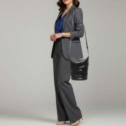 Pre Owned Alexander McQueen The Curve Medium Black Leather Bucket Bag