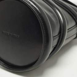 Pre Owned Alexander McQueen The Curve Black Leather Bucket Bag