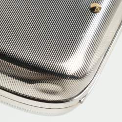 مملوكة مسبقًا Alexander McQueen Knuckle Silver Tone Metal Clutch