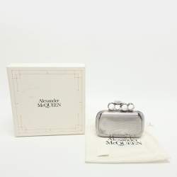 مملوكة مسبقًا Alexander McQueen Knuckle Silver Tone Metal Clutch