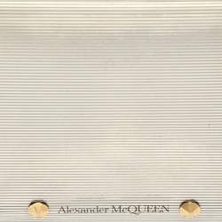 مملوكة مسبقًا Alexander McQueen Knuckle Silver Tone Metal Clutch