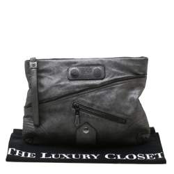 Pre Owned Alexander McQueen Metallic Grey Textured Leather Wristlet Clutch