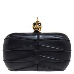 Pre Owned Alexander McQueen Black Pleated Leather Skull Lock Clutch
