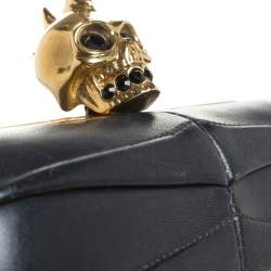 Pre Owned Alexander McQueen Black Pleated Leather Skull Lock Clutch