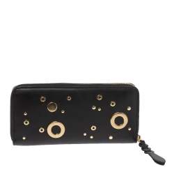 مملوكة مسبقًا Alexander McQueen Black Leather Eyelet Zip Around Wallet