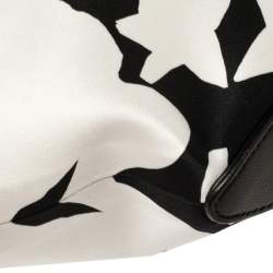 Pre Owned Alexander McQueen Black/White Printed Satin and Leather Medium De Manta Clutch