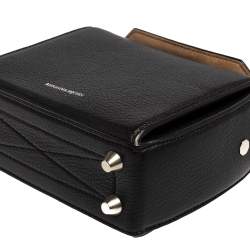 Pre Owned حقيبة كروس أليكاساندر ماكوين بوكس 16 جلد محبب أسود