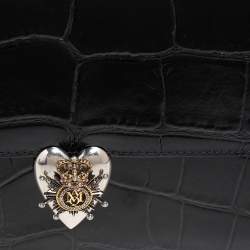 مملوكة مسبقًا Alexander McQueen Black Crocodile Embossed Leather Heart Lock Clutch