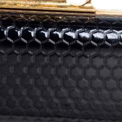 مملوكة مسبقًا Alexander McQueen Black Patent Leather Skull Knuckle Box Clutch