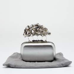 Pre Owned Alexander McQueen Grey Patent Leather Rose Knuckle Duster Box Clutch