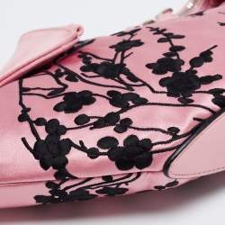 Pre Owned Alexander McQueen Pink Embroidered Satin And Leather Small De Manta Clutch