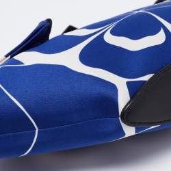 Pre Owned Alexander McQueen Blue/White Printed Satin and Leather Medium De Manta Clutch