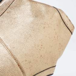 Pre Owned Alexander McQueen Gold Leather De Manta Clutch