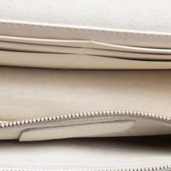 Pre Owned Alexander McQueen White Leather Embellished Insignia Chain Bag