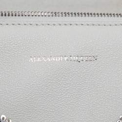 Pre Owned Alexander McQueen White Leather Embellished Insignia Chain Bag