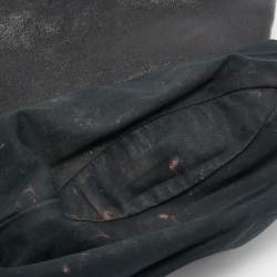 مملوكة مسبقًا Alexander McQueen Black Leather Medium Studded De Manta Clutch