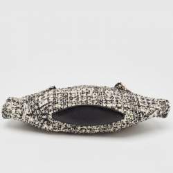 Pre Owned Alexander McQueen Black/White Wool and Leather Large De Manta Clutch