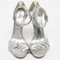 Pre Owned Alexander McQueen Metallic Silver Textured Leather Ivy Leaf Embellished Open Toe Sandals Size 36.5