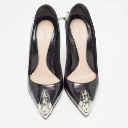 Pre Owned Alexander McQueen Black Leather Spike Pointed Toe Pumps Size 39